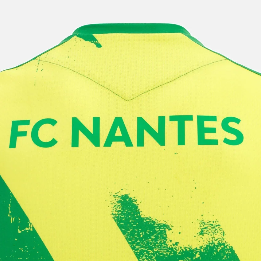 FC Nantes 2025/26 Adults’ Warm Up Shirt FC Nantes 2025/26 Adults’ Warm Up Shirt