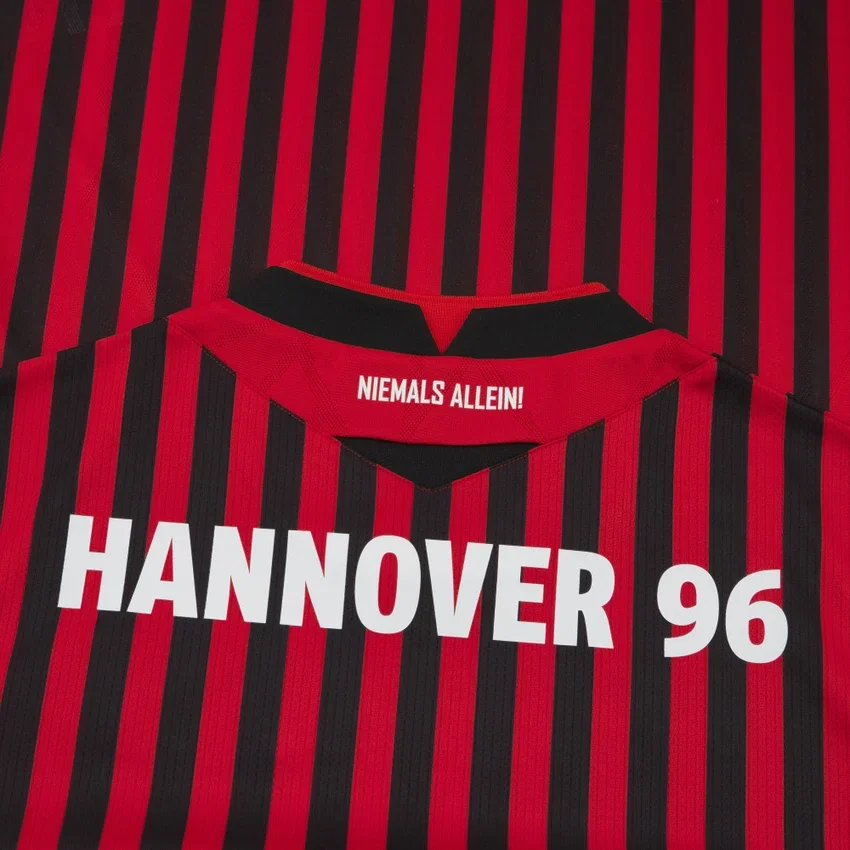 Hannover 96 2025/26 Junior Home Match Jersey Hannover 96 2025/26 Junior Home Match Jersey